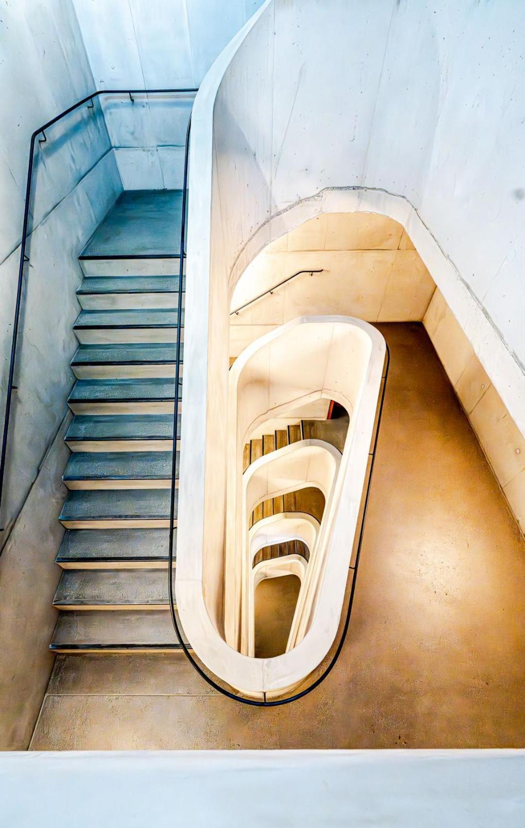 Silo Design & Boutique Hostel Базел Екстериор снимка