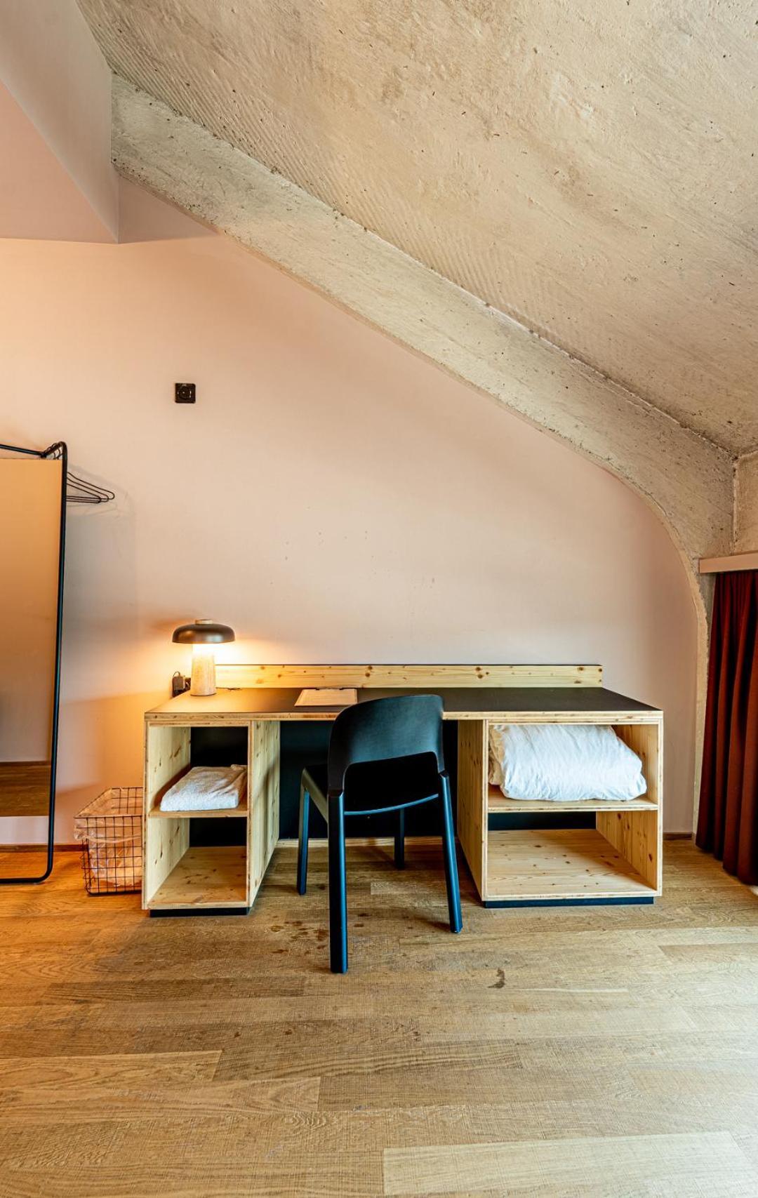 Silo Design & Boutique Hostel Базел Екстериор снимка